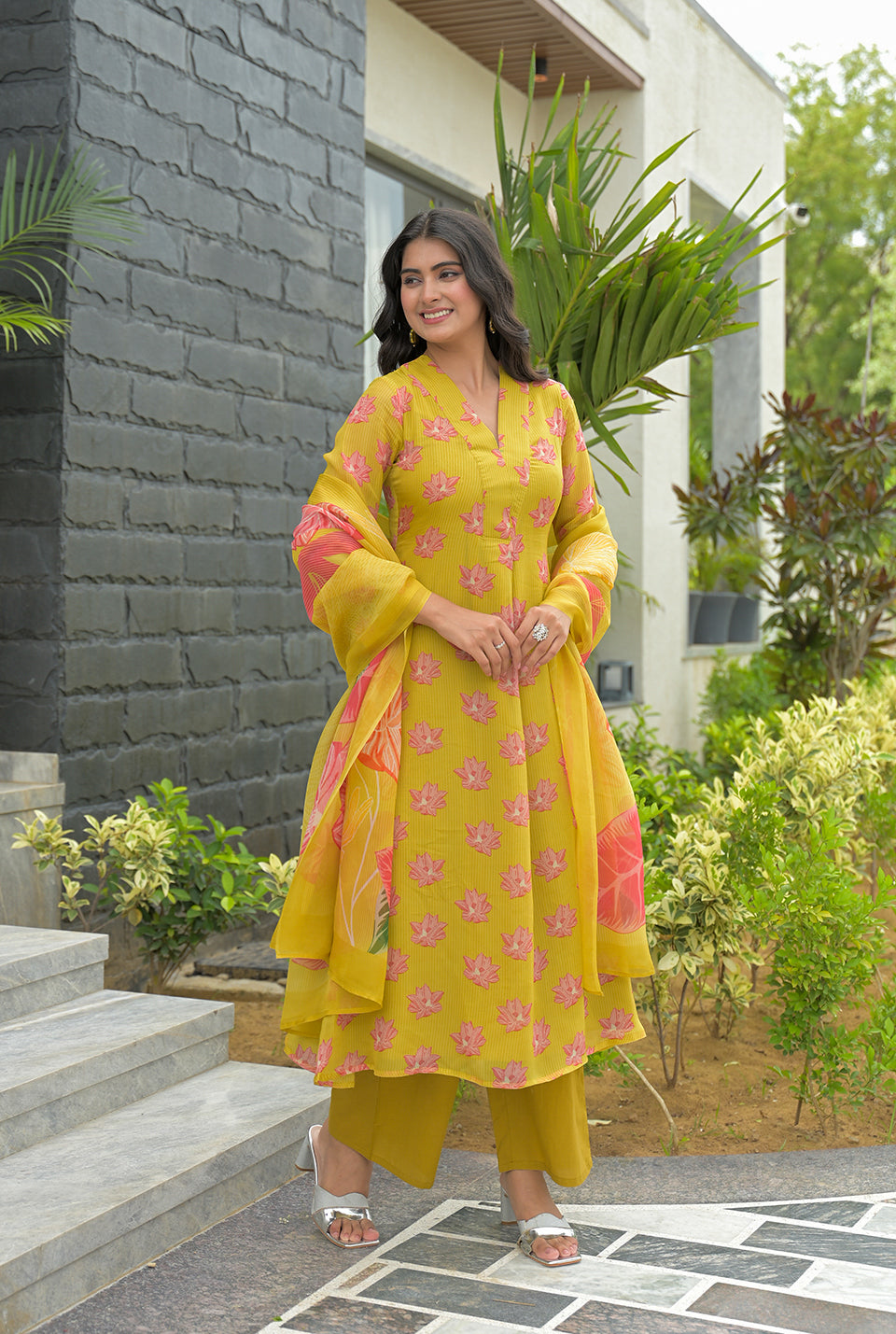 Saher yellow organza set