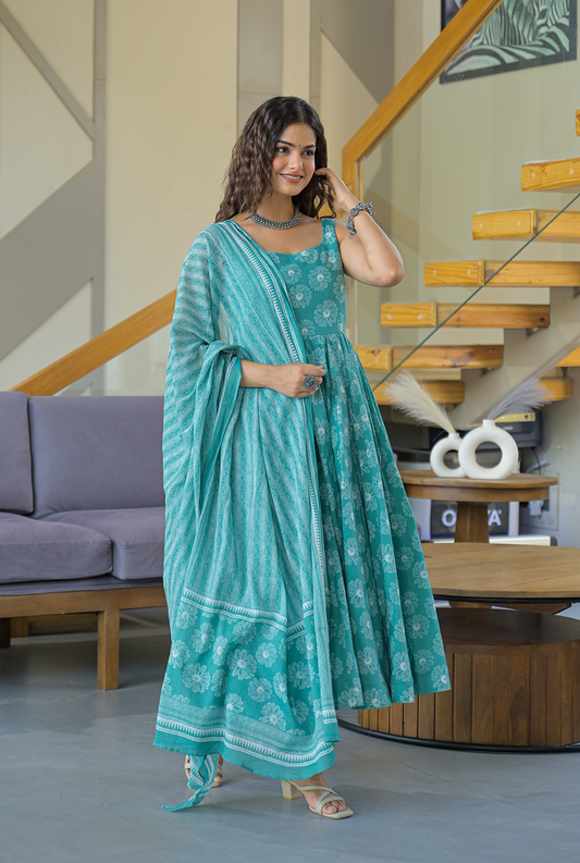 Pallavi green cotton suit set