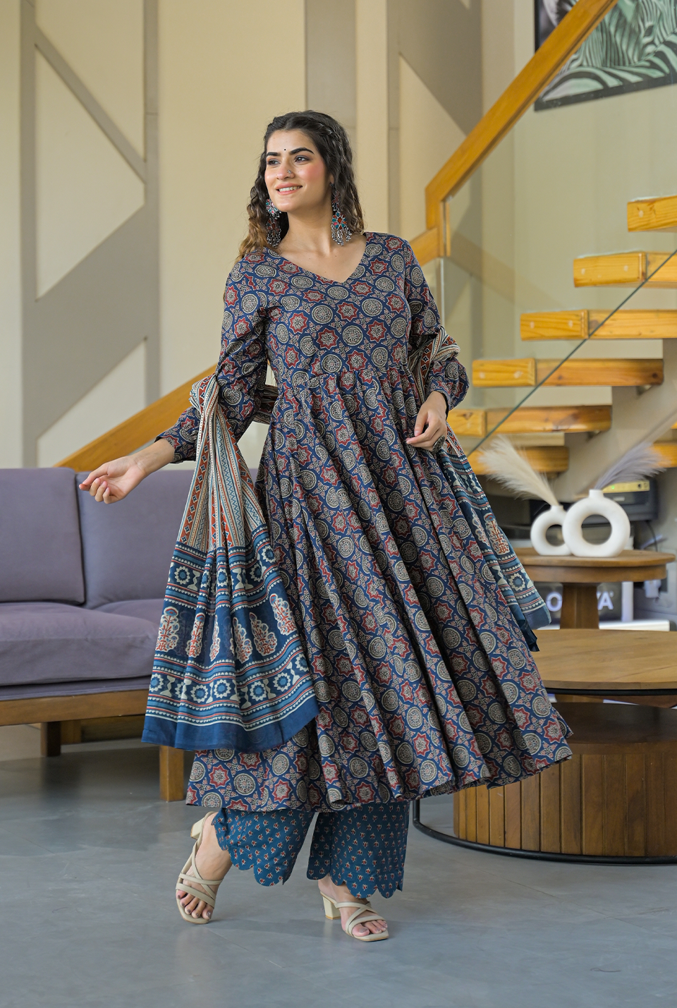 VEDIKA BLUE COTTON SUIT SET