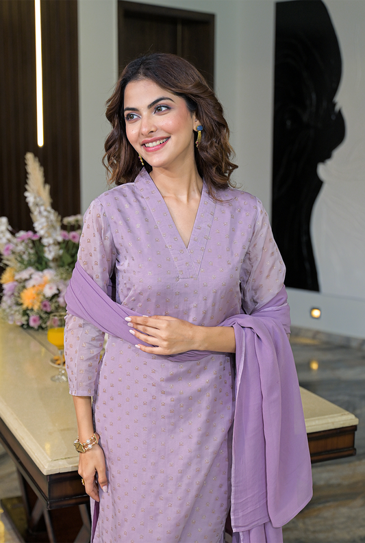 Mehar lavender organza suit set