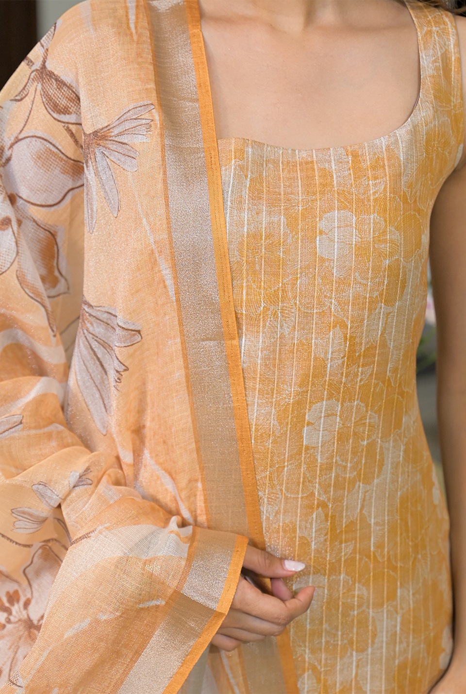 Vrinda floral suit set