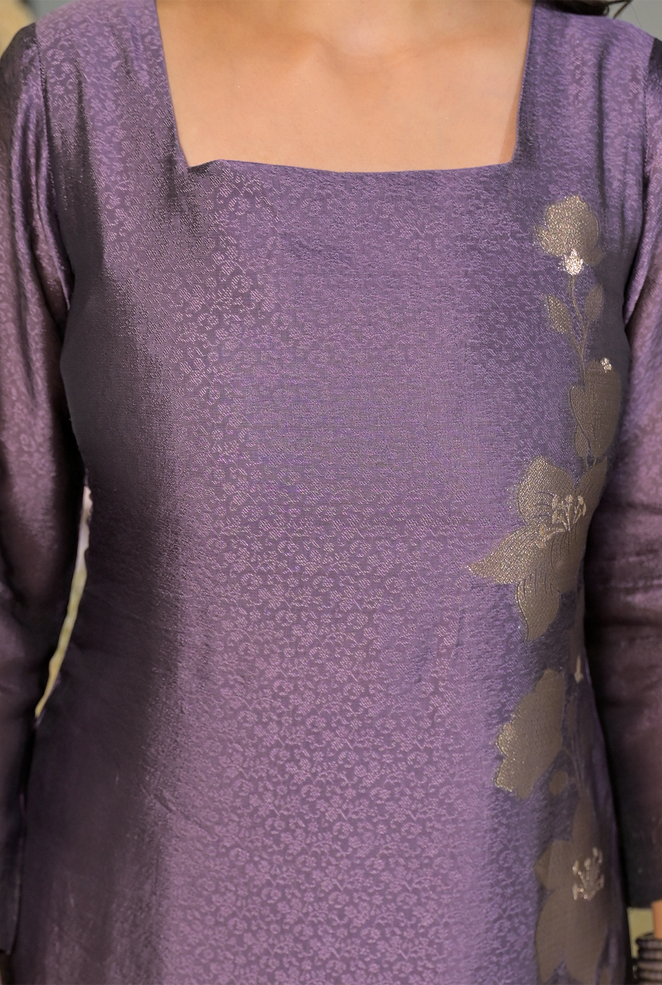 Ekanta silk suit set