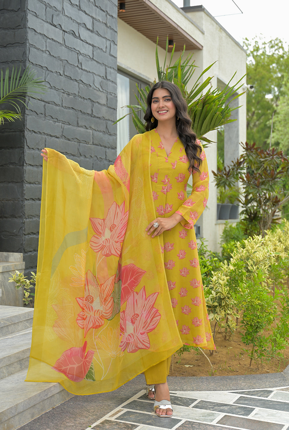 Saher yellow organza set