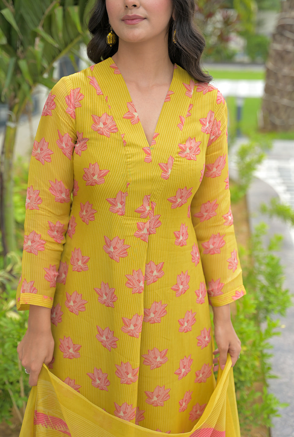 Saher yellow organza set