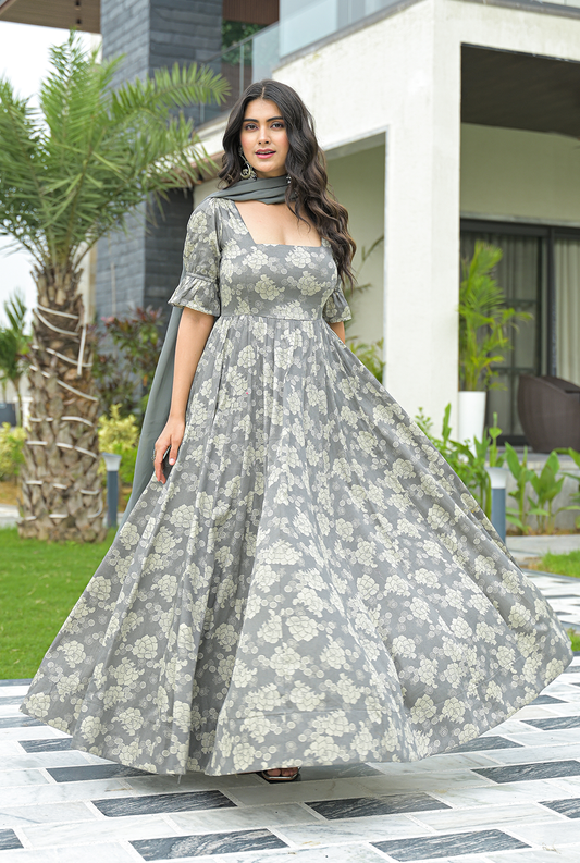 Akira Grey Maxi Set