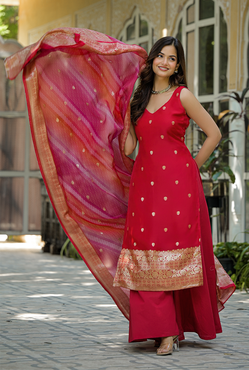 Naina Red organza Suit Set