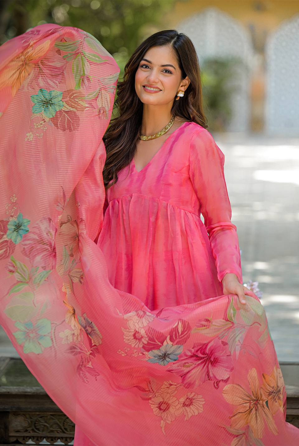 Lotus Pink organza Nyra Cut Set