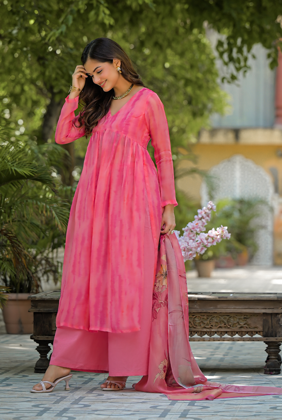 Lotus Pink organza Nyra Cut Set