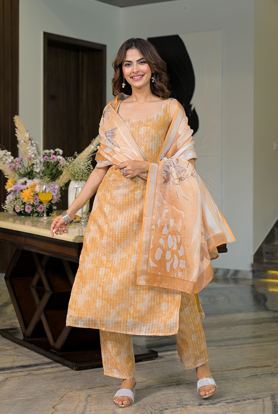 Vrinda floral suit  set