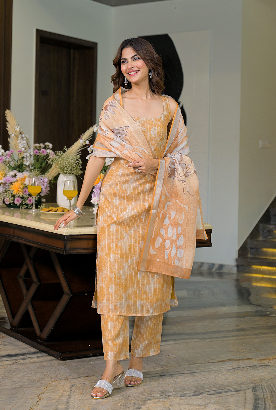 Vrinda floral suit  set