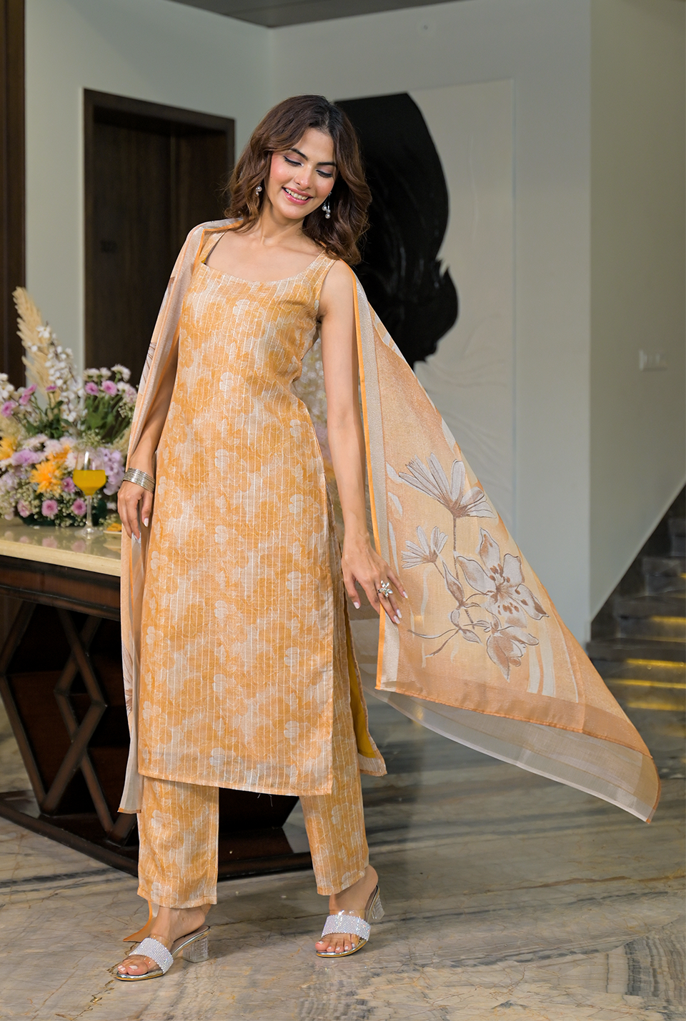 Vrinda floral suit  set