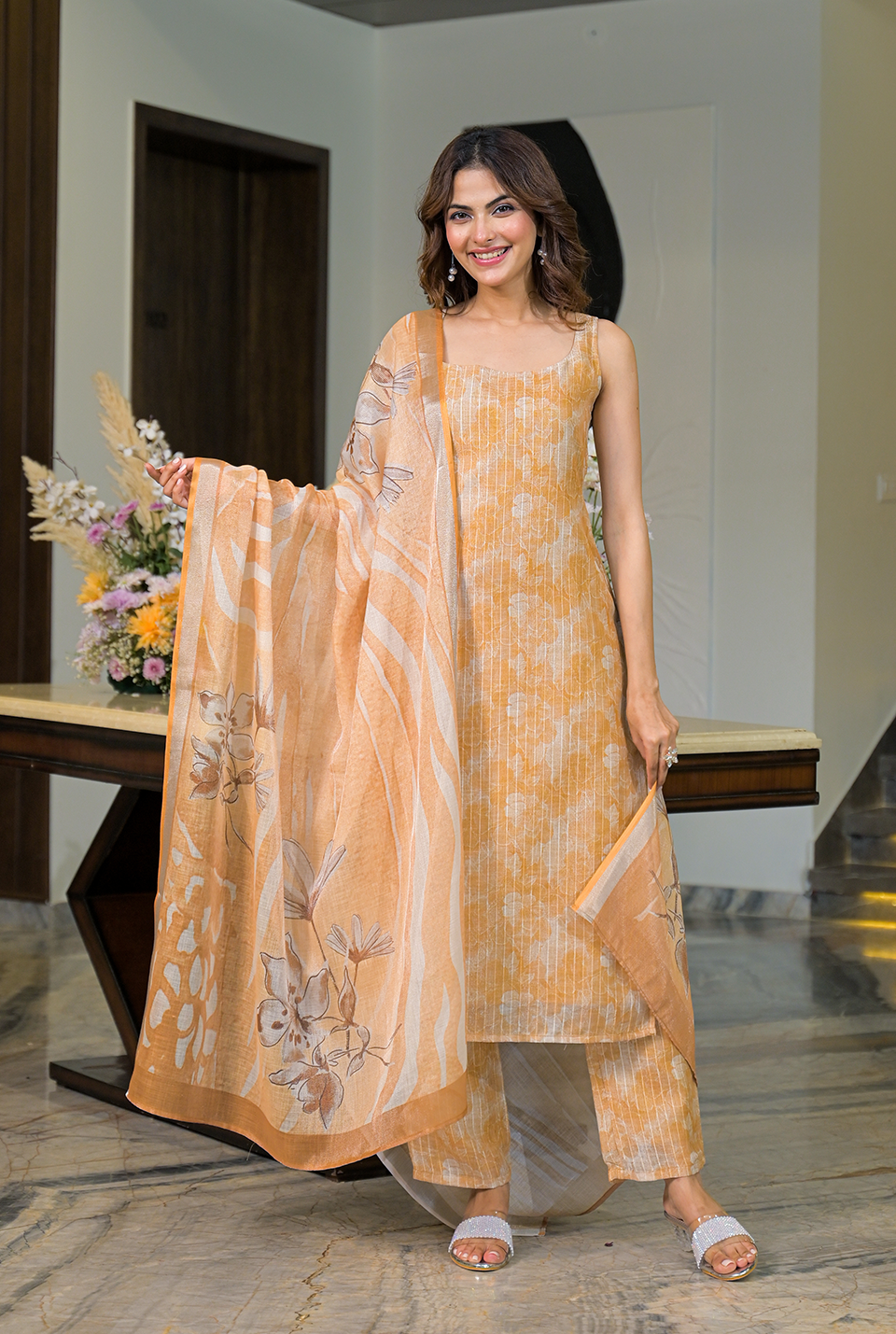 Vrinda floral suit  set